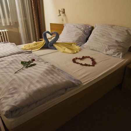 Intersport Hotel Stupava Værelse billede